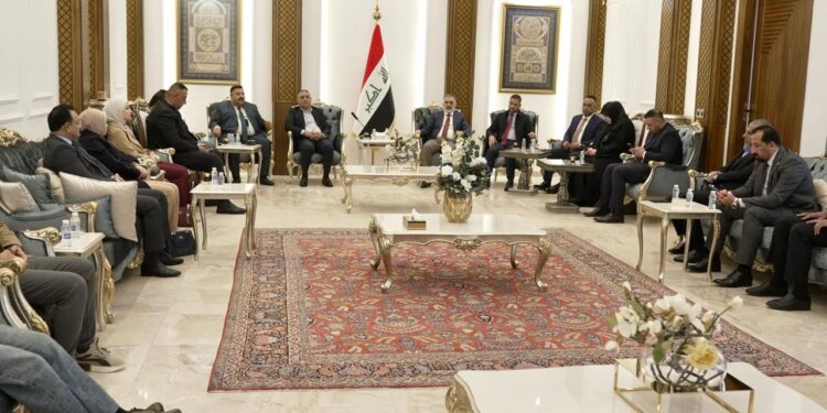 الكلابي يستقبل وفداً من الحكومة المحلية في واسط لبحث التحديات المستقبلية