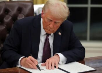 ترامب.. الرياضات النسائية للنساء فقط
