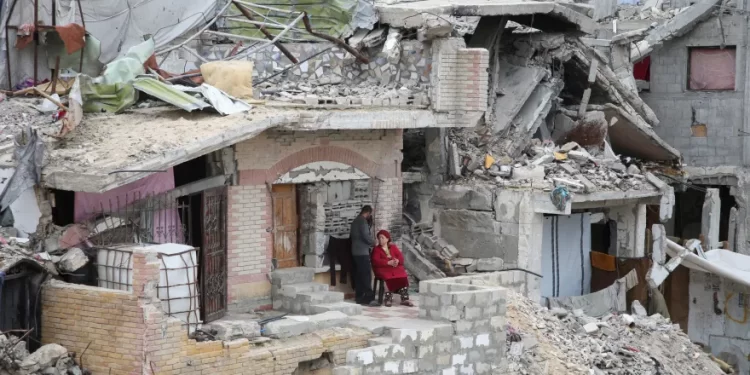 وزير الدفاع الإسرائيلي يأمر الجيش بتجهيـــز خطة لــ”مغـــادرة سكان غزة”