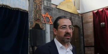 بعد عقود من فرارهم يهـــود سوريون يعودون إلى دمشق