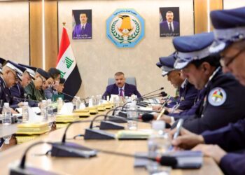 وزير الداخلية يترأس اجتماعاً مع عدد من المعنيين والجهات ذات العلاقة