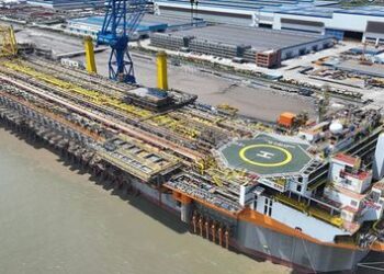 الصين.. بناء أول سفينة عائمة بالعالم لإنتاج وتخزين وتفريغ النفط