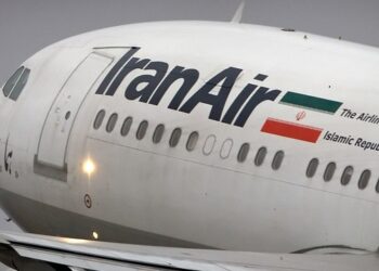 إيران تلغي جميع الرحلات إلى لبنان