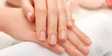 ما الذي يمكن أن تكشفه أظافرك عن صحتك