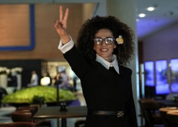 اعتراف مسلح بمحاولة قتل صحافية إيرانية في أميركا مقابل 500 ألف $