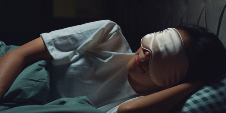 “سليبماكسينغ”… رحلة خطيرة بحثا عن نوم هانئ