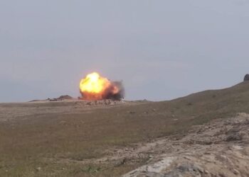 إنزال جوي يطيح بــ3 مضافات لداعش