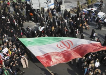 ايران.. انتحـــار قائد احتجاجات “إيزه” بعد اشتباكات مع الأمن