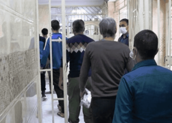 إيران تنقــــل 43 سجيناً من العراق