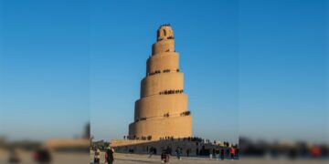مئذنة الملوية في العراق تسرق الأضواء عمرها 1175 عاما