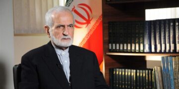 إيران لم تغلق الأبواب أمام واشنطن