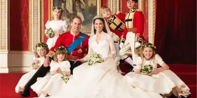 قارئ شفاه يكشف حديثًا بين ويليام وكيت على عربة الزفاف