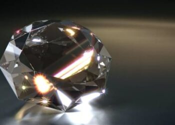 علماء يصنعون حجر ألماس أصلب من الطبيعي