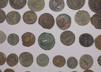 الأردن.. احباط محاولة تهريب قطع أثرية