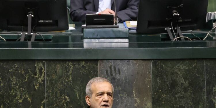 سجـــال (إيراني ــ تركي) حـــول “النفوذ الإقليمي”