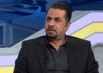 مستشار السوداني يحسم جدل الرواتب ويكشف مفارقة تخص “المستشارين”
