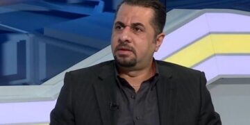 مستشار السوداني يحسم جدل الرواتب ويكشف مفارقة تخص “المستشارين”