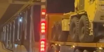 رتل أميركي يدخــل قاعدة عين الأسد،،، من بغداد إلى الأنبار