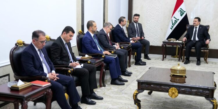 السوداني يستقبل وزير الطاقة والموارد الطبيعية التركي