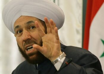 اعتقال مفتي سوريا السابق قبل مغادرته البلاد