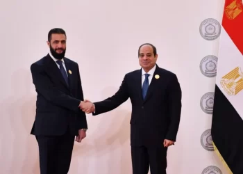 السيسي يجتمع مع الشرع في القاهرة