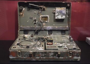 ملفات بريطانية سرية وقطع تجسس أثرية تعرض للمرة الأولى في لندن