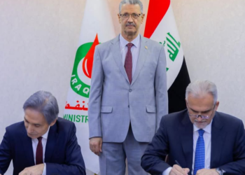 العراق يوقع عقد “مشروع الأنبوب البحري الثالث” لتصدير النفط