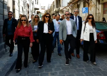مشرعان أمريكيان يزوران سوريا,,, للمرة الأولى منذ سقوط الأسد