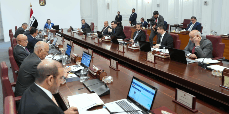 مجلس الوزراء يقر قانوني “بغداد والتأمين” ويعزز التعاون الأمني مع أسبانيا