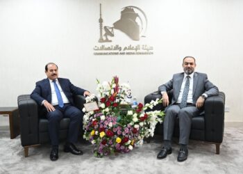 رئيس هيأة الإعلام والاتصالات يستقبل مدير التعليم والعلاقات في هيئة النزاهة لبحث التعاون في تعزيز قيم النزاهة