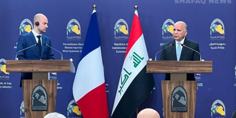 العراق وفرنسا يأملان عملية سياسية شاملة في سوريا و يدعمان المفاوضات بين ايران وامريكا