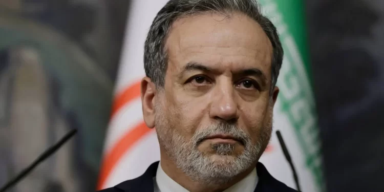 عراقجي في إسلام آباد وسط توتر بين الهند وباكستان
