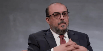بالوثيقة.. مجموعة من الناشطون يقاضون الاعلامي سلام عادل بتهمة “التحريض الطائفي”