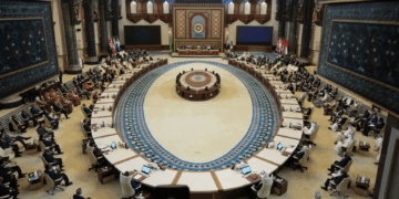 انطلاق أعمال القمة العربية الدورة الرابعة والثلاثين في بغداد