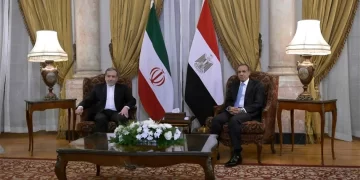 مصر تجدد دعمها للحوار الأمريكي الإيراني