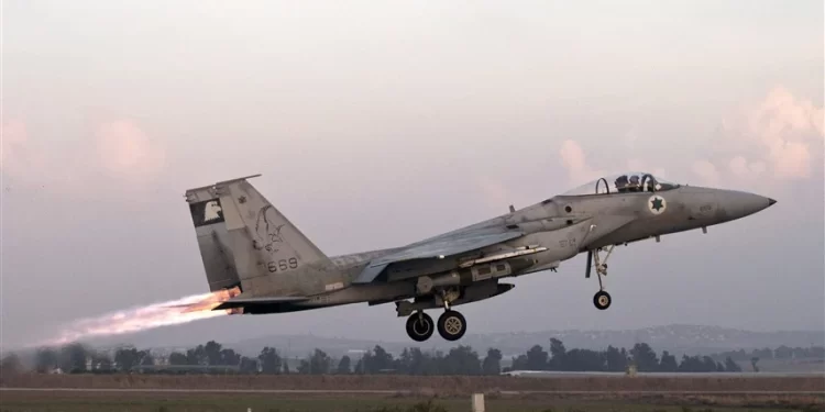 إسرائيل تســـتعد لقصف أهداف حكومية في سوريا