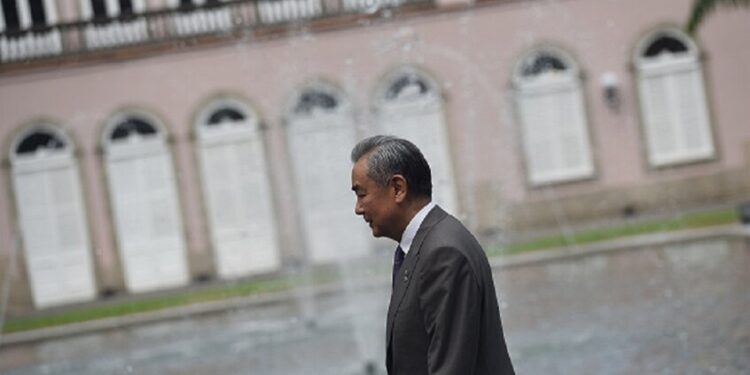 الصين تحذر من خطورة تسييس الفضاء الإلكتروني وعسكرته