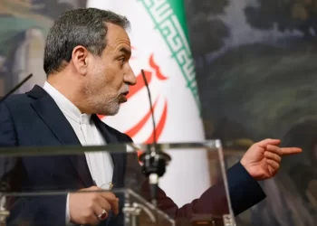 إيران تحــــذر “أمريكا وإسرائيل” من استهداف مواقعها النووية