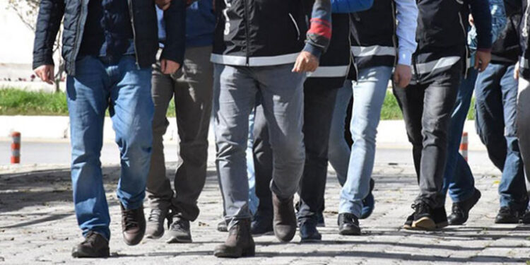 أوامر قضائية باعتقال 27 شخصاً بتركيا,,, ساعدوا “داعش” في العراق