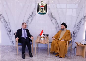 الحكيم يلتقي السفير الروسي
