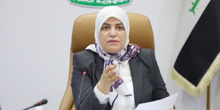 وزيرة المالية تخرج عن صمتها وتوضح الية سحب الأمانات الضريبية