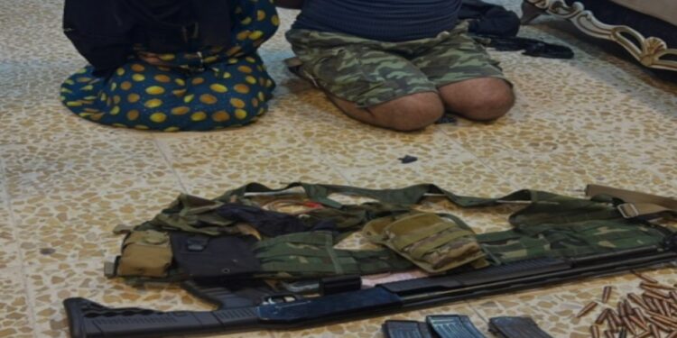 بغداد.. القبض على امرأتين ورجل بتهم المخدرات والإتجار بالبشر
