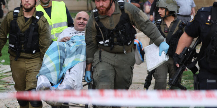 إسرائيل تصعد هجماتها القاتلة وطهران تواصل ردها الصاروخي المدمر