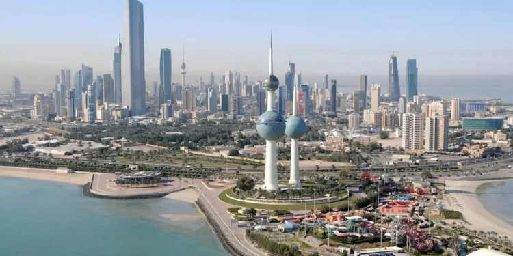 الكويت.. استنفار وتفعيـــل خطة طوارئ,, “الملاجئ اعدت” في مجمع وزاراتها