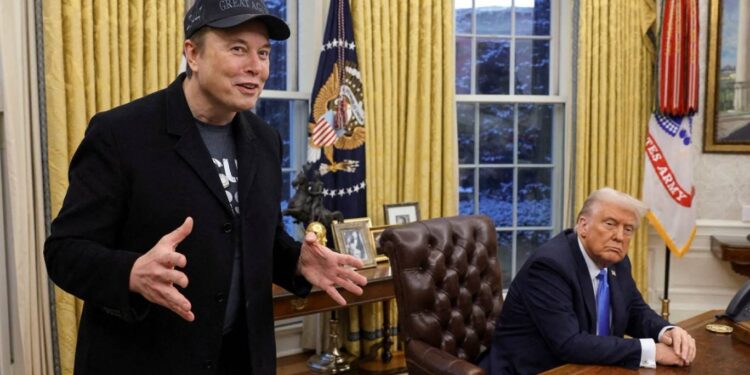 ماسك ينتقــــد مشروع قانون ترامب لخفض الضرائب,,, “شر مقيت”