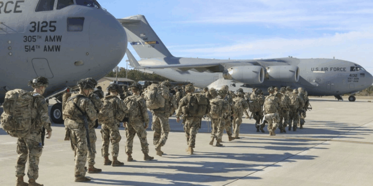 بغداد تناشد الأميركيين بالتريث في الانسحاب من العراق