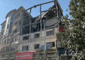 مقتل 14 عالما نوويا إيرانيا ومفخخات تهز طهران