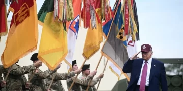 ترامب يتعهد بتحرير لوس أنجليس