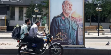حرب إيران وإسرائيل تهـــــدد بـــ”أزمة لجوء” وشيكة