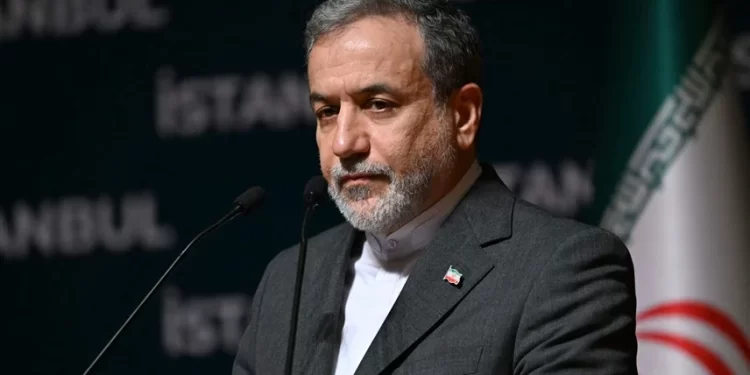 عراقجي.. امريكا وإسرائيل تجاوزتاً خطاً أحمر عريضاً